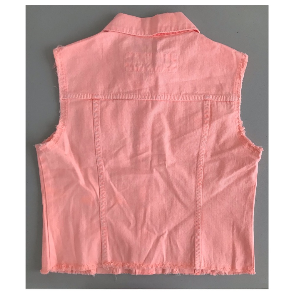 Bullhead // NWOT Women’s Cutoff Dyed Denim Vest - Picture 2 of 4